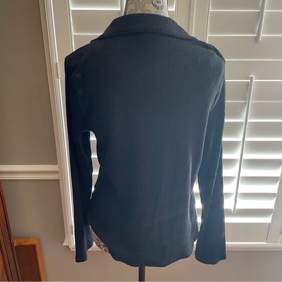 a.n.a Black V-Neck Women's Sweater - Picture 4 of 6